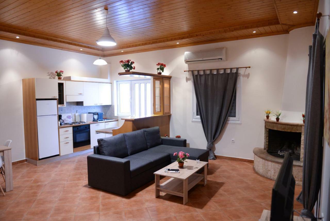 Patras Cozy Lodge Экстерьер фото